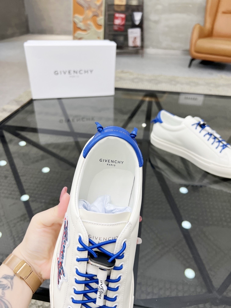 Givenchy Sneakers